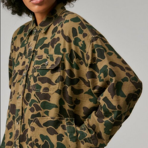 UO BDG Dani Oversized Flannel Shirt Green Camo Top New M - Picture 3 of 4